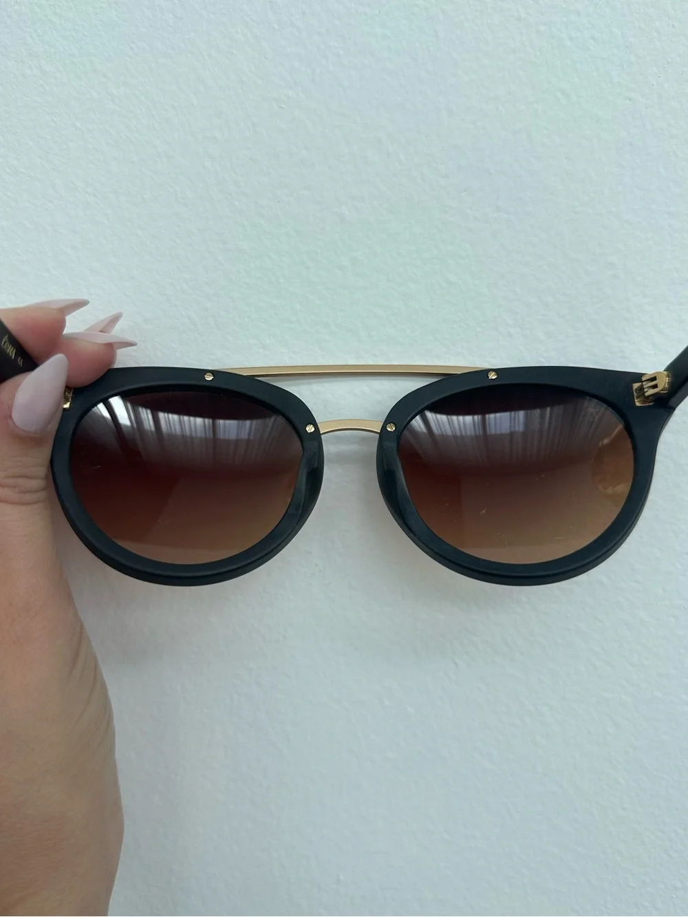 Tens Classic Round Black Frame & Brown Lense Sunglasses with Gold Accents